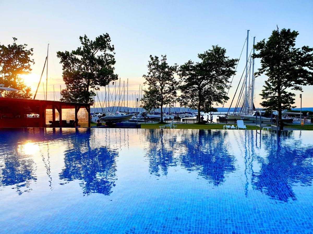 Bl Lakeside Apartman Balatonlelle Ngoại thất bức ảnh